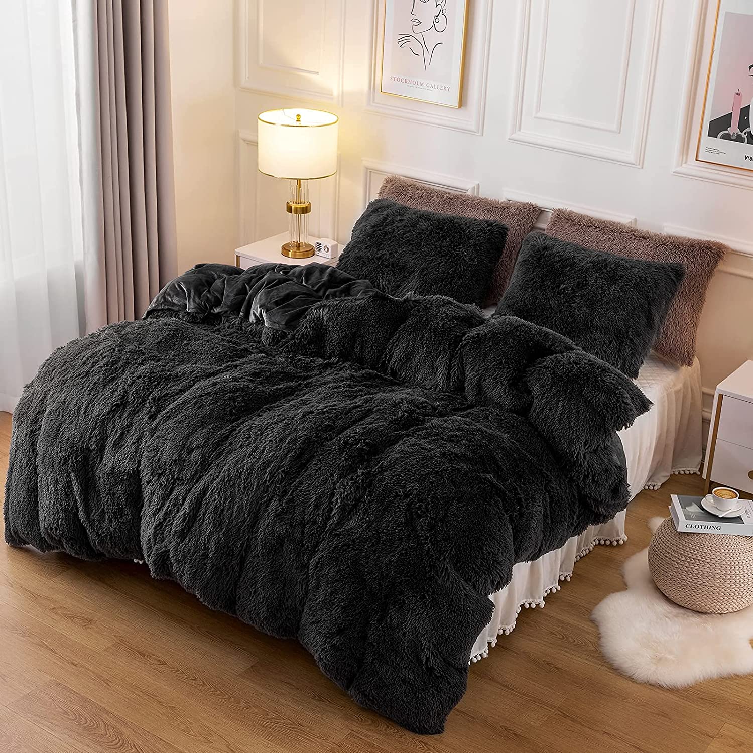 Price:$36.99  Fluffy Duvet Cover Oeko-TEX Certified Luxury Ultra Soft Shaggy Crystal Velvet Bedding 1 Piece Faux Fur Duvet Cover, Zipper Closure (King, Black) : Home & Kitchen
