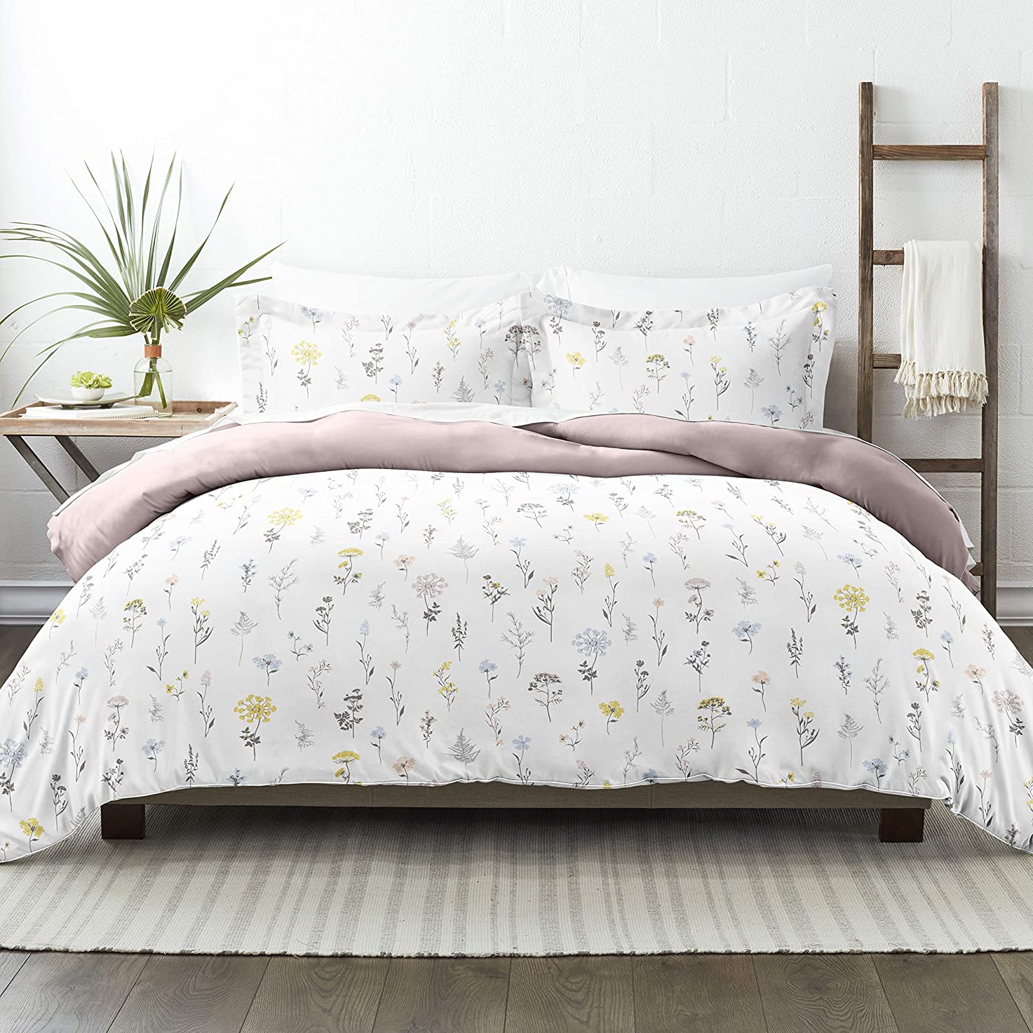 Price:$63.71  Market Premium Ultra Soft Wild Flower Pattern 3 Piece Reversible Duvet Cover Set Twin/Twin Extra Long Pink : Home & Kitchen