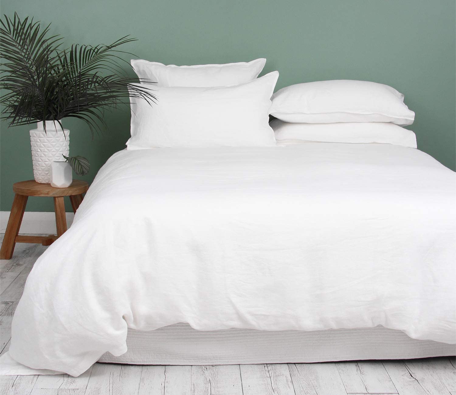 Price:$77.49  Homes 1000 Thread Count White King Duvet Cover, 100% Long Staple Egyptian Cotton Quilt Cover King/Cal King Size, Silky Soft, Breathable with Hidden Zipper Closure (1 Piece Duvet Cover) : Home & Kitchen