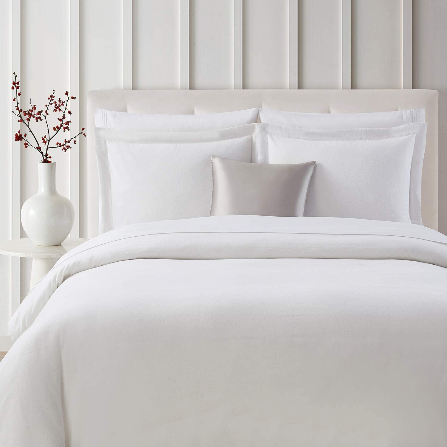Price:$34.97  Duvet Cover Twin Set 3pcs - Soft 100% Organic Cotton Flannel Bedding, 1 Sham and 1 Comforter Cover - Button Closure and Corner Ties (Twin/Twin XL, Flannel White)