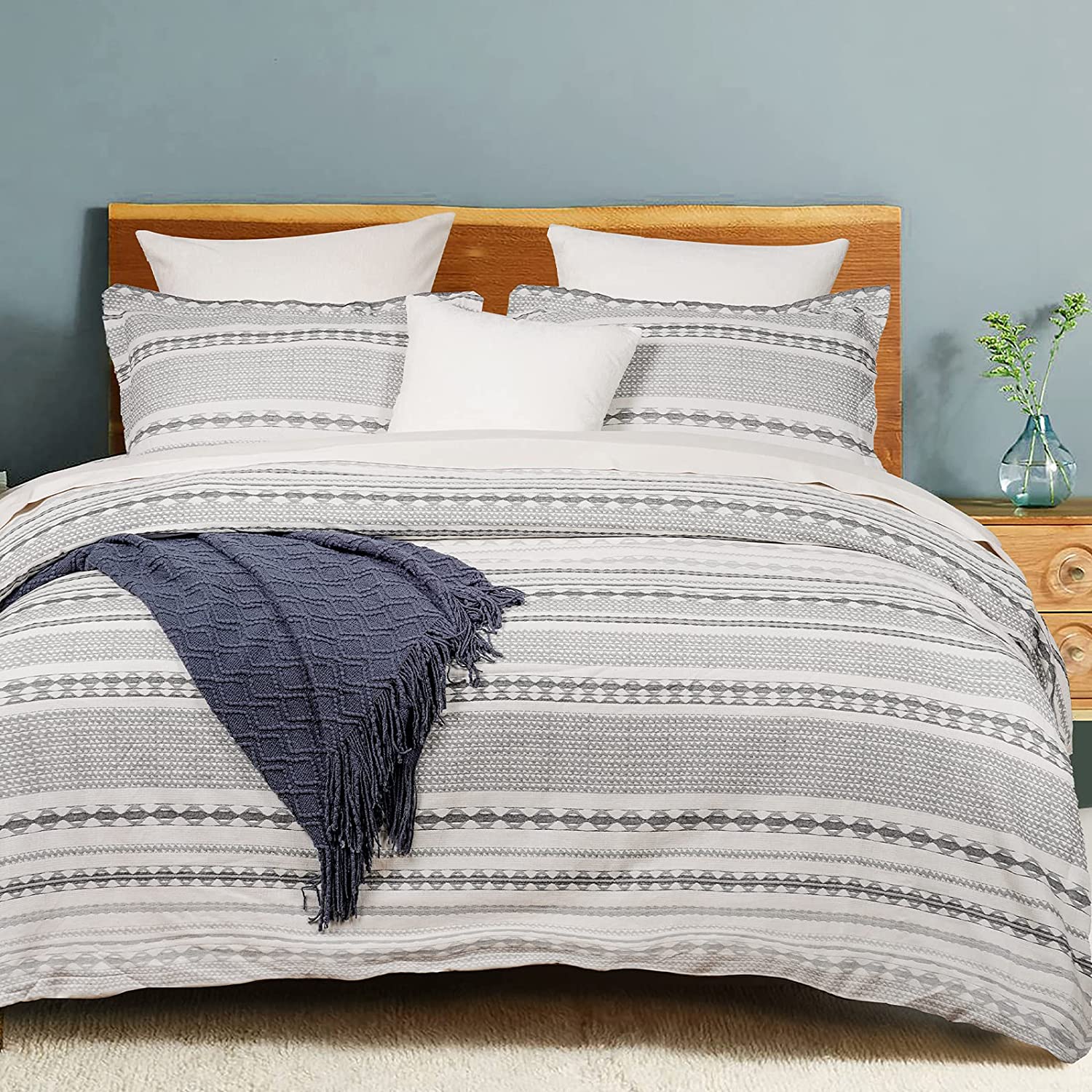 Price:$74.99  100% Cotton Jacquard Duvet Cover Set King Size, 3pcs Boho Textured Comforter Cover Set, Yarn-Dyed Farmhouse Duvet Cover with Pillow Shams Bedding Collection, 106"x 92", Grey and Cream : Home & Kitchen