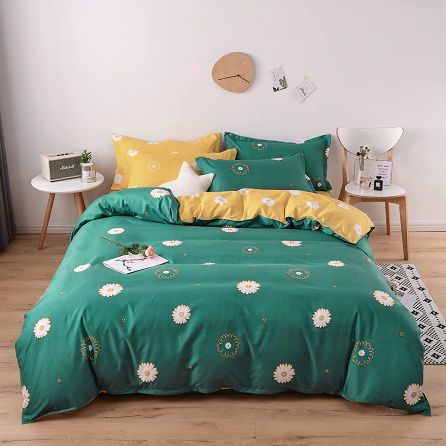 Price:$20.99  Green Floral Duvet Cover Set, Ultra Soft Luxury and Easy Care, Quality Duvet Cover Set with Zip Closure. (Queen, Green) : Home & Kitchen