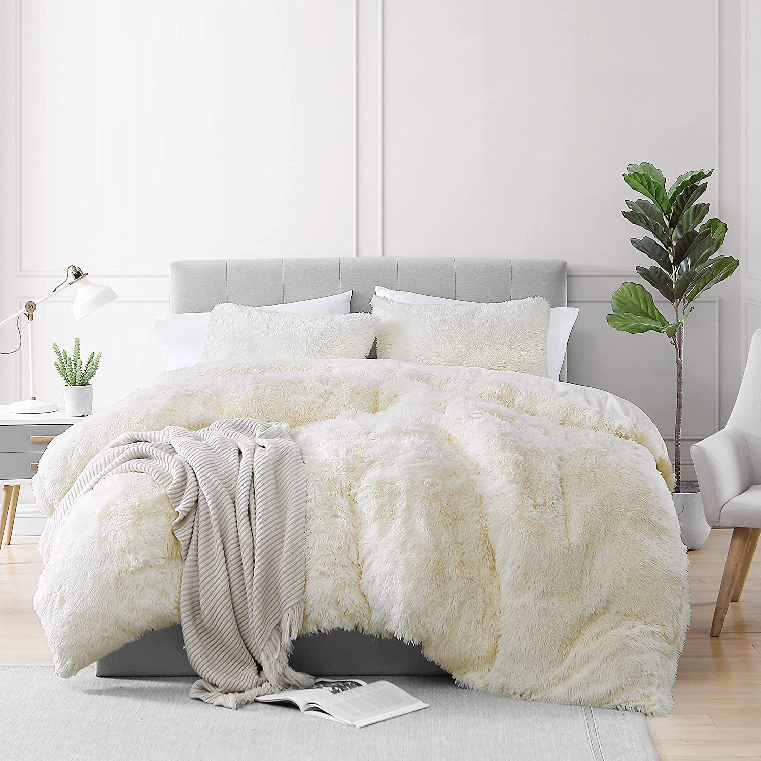 Price:$72.99  Plush Fluffy Faux Fur Duvet Cover Queen Size, Luxury Soft Fuzzy Shaggy Bedding Sets 3 Pieces(1 Duvet Cover + 2 Pillowcase), Cozy Furry Comforter Cover with Inner Lining, Beige, Zipper Closure : Home & Kitchen