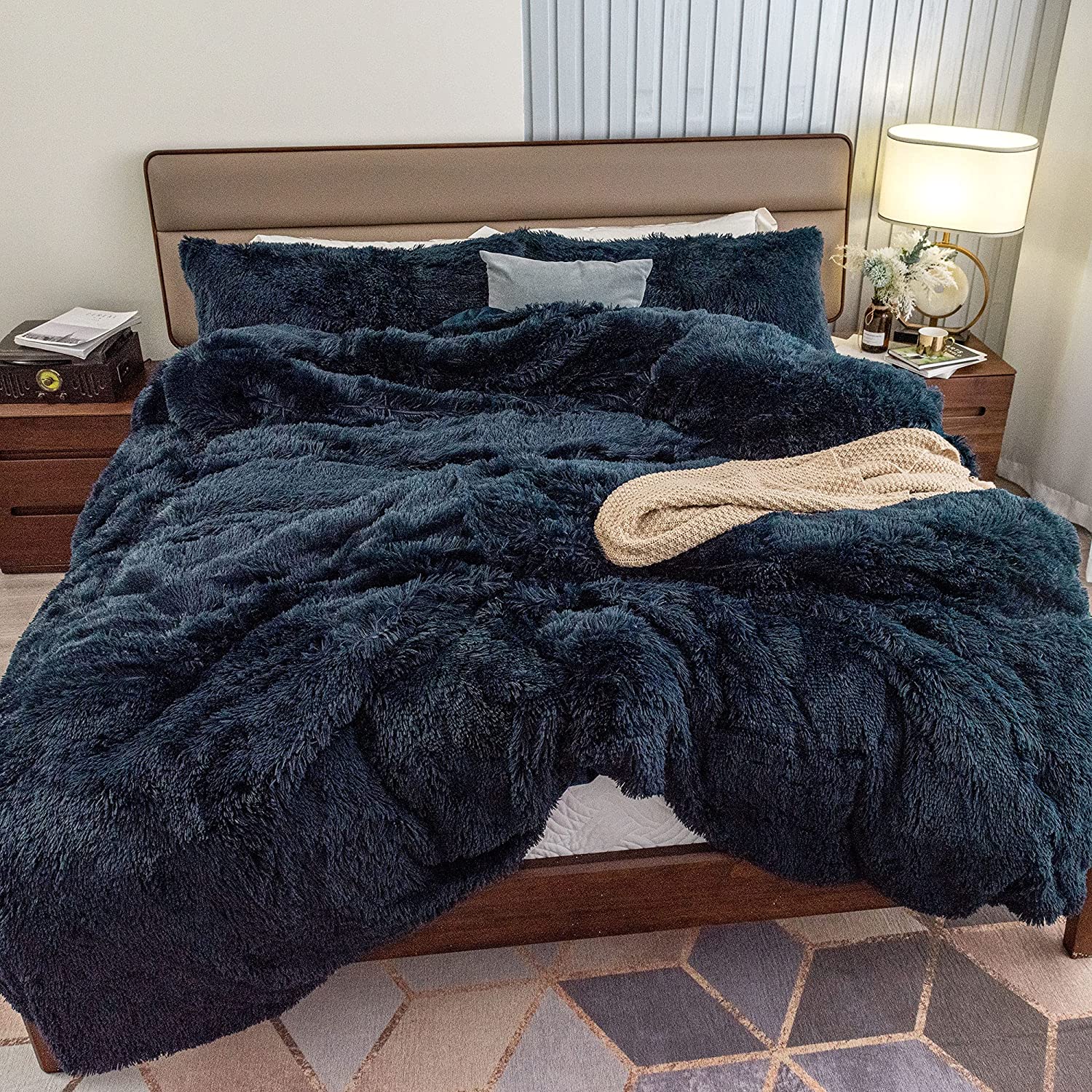Price:$72.99  Faux Fur Duvet Cover Set, 3 Pieces Plush Shaggy Fluffy Bedding Set King Duvet Cover with 2 Pillow Shams, Ultra Soft Comforter Cover with 8 Corner Ties, Zipper Closure, Navy, 90''x104'' : Home & Kitchen