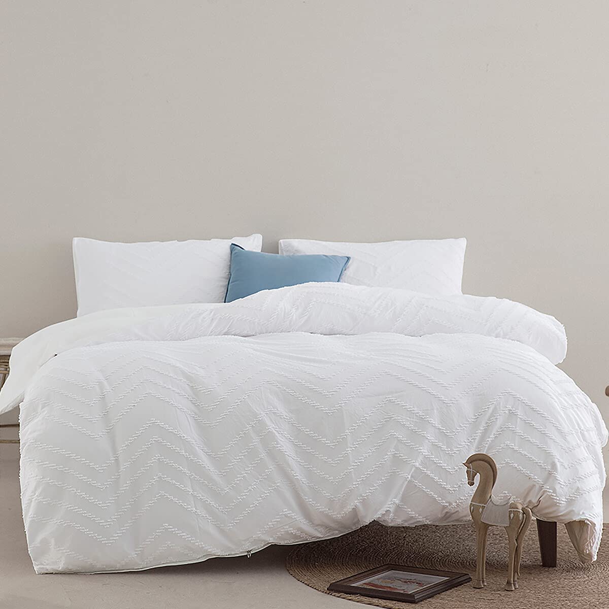 Price:$56.99  Duvet Cover Queen Size;Wave Jacquard Geometric Shabby Chic Boho Duvet Cover Queen Size;Soft and Durable Quilt Cover Suitable for All Seasons (White/bl-Queen) : Home & Kitchen