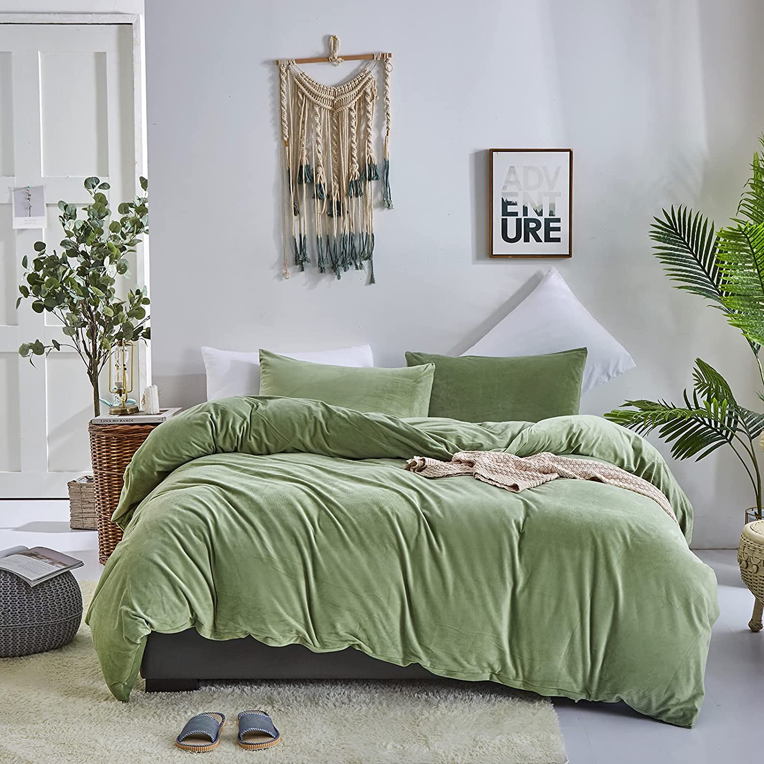 Price:$63.99  Sage Green Flannel Duvet Cover Set Queen Velvet Fluffy Bedding Cover Sets Light Green Soft Warm Comfy 3 Piece Bedding Cover Set with 2 Pillowcases : Home & Kitchen