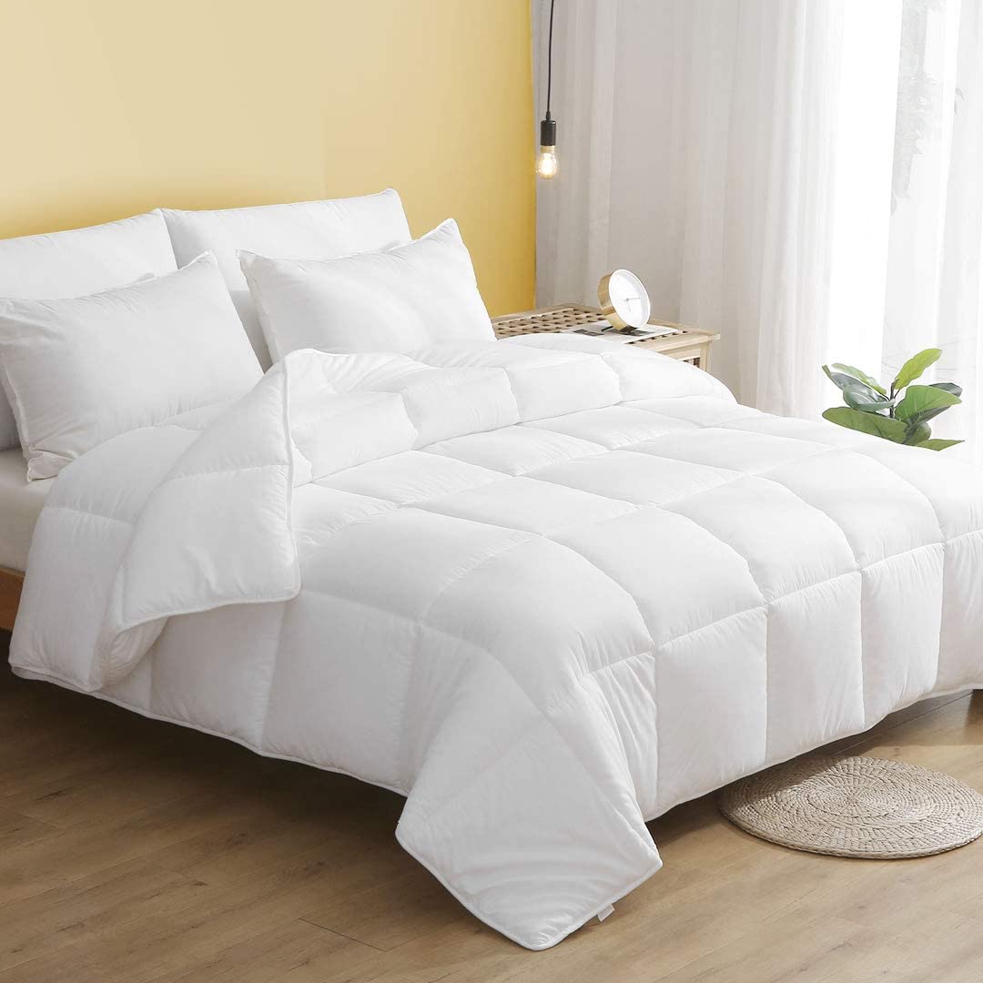 Price:$58.90  Full/Queen 100% Cotton Down Alternative Comforter - Ultra-Soft Skin-Friendly Cloud Fluffy Eucalyptus Microfiber Comforter Duvet, Medium Warm for All Season, White : Home & Kitchen