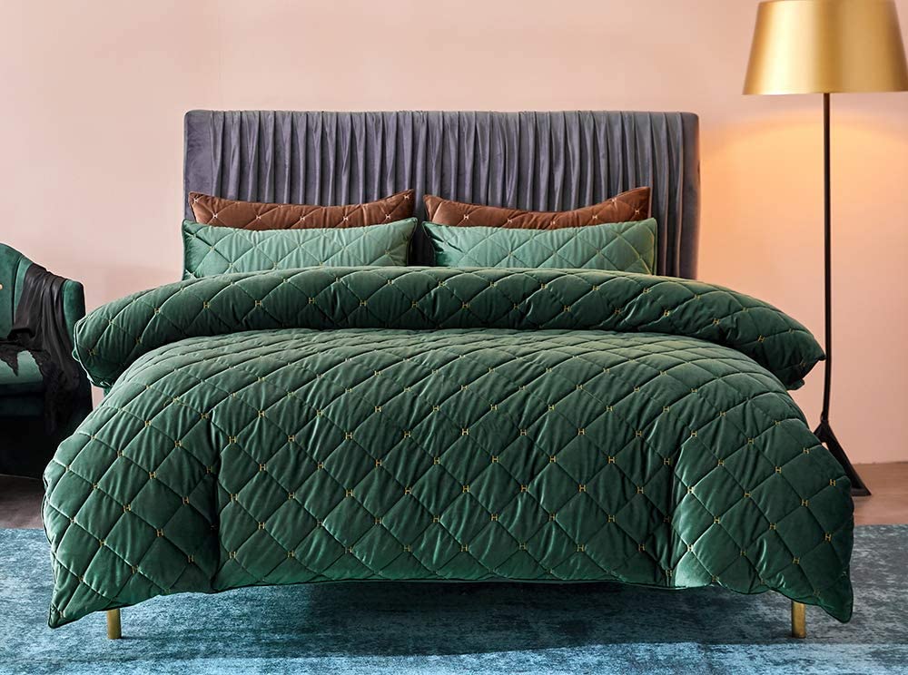 Price:$79.99  Sleep Home 100% Velvet Soft Hand Feeling Solid Color Zipper Close No Inside 1pc Duvet Cover Set (DarkGreen, King Size) : Home & Kitchen