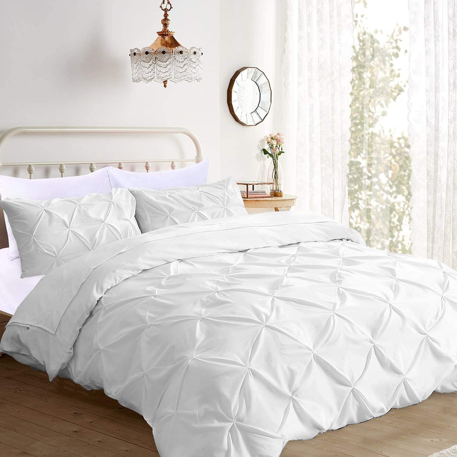 Price:$75.00  Drapes 800 Thread Count Pinch Pleated Duvet Cover Set 100% Egyptian Cotton with Zipper Closure & Corner Ties Pintuck Tufted Pattern 1 Duvet Cover 2 Pillow Shams (White, Queen/Full) : Home & Kitchen