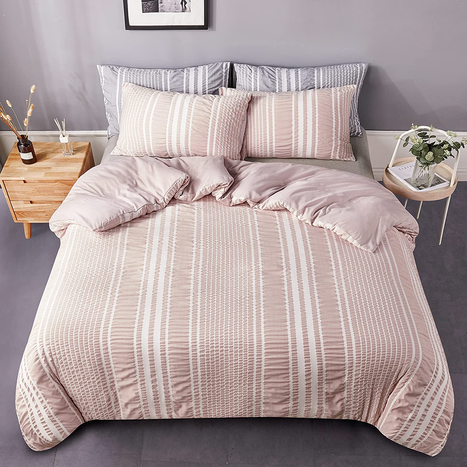 Price:$25.99  Striped Duvet Cover Twin Pink Textured Seersucker Duvet Cover Soft Washed Cotton Bedding Duvet Cover Set with Zipper Closure 3 Pieces Lightweight Comforter Cover Set and 2 Pillow Shams : Home & Kitchen