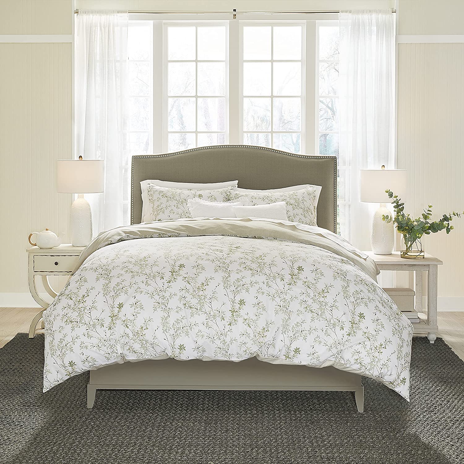 Price:$81.99  Ashley Home | Lindy Collection | Duvet Cover Set - 100% Cotton, Reversible, Medium Weight Bedding with Button Closure, Includes Matching Sham(s), Queen, Green : Home & Kitchen