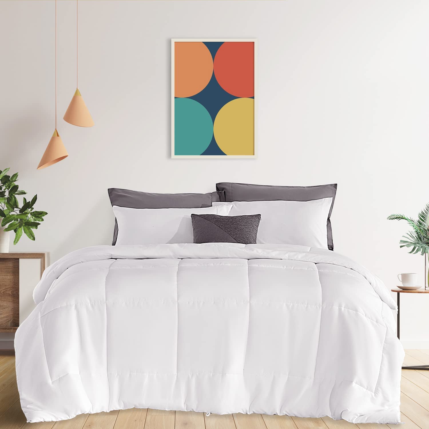 Price:$29.99  All Season Comforter Soft Fluffy Breathable Microfiber 200gsm Down Alternative Bedding Duvet Insert with 8 Corner Tabs Easy Care (White, Full/Queen) : Home & Kitchen