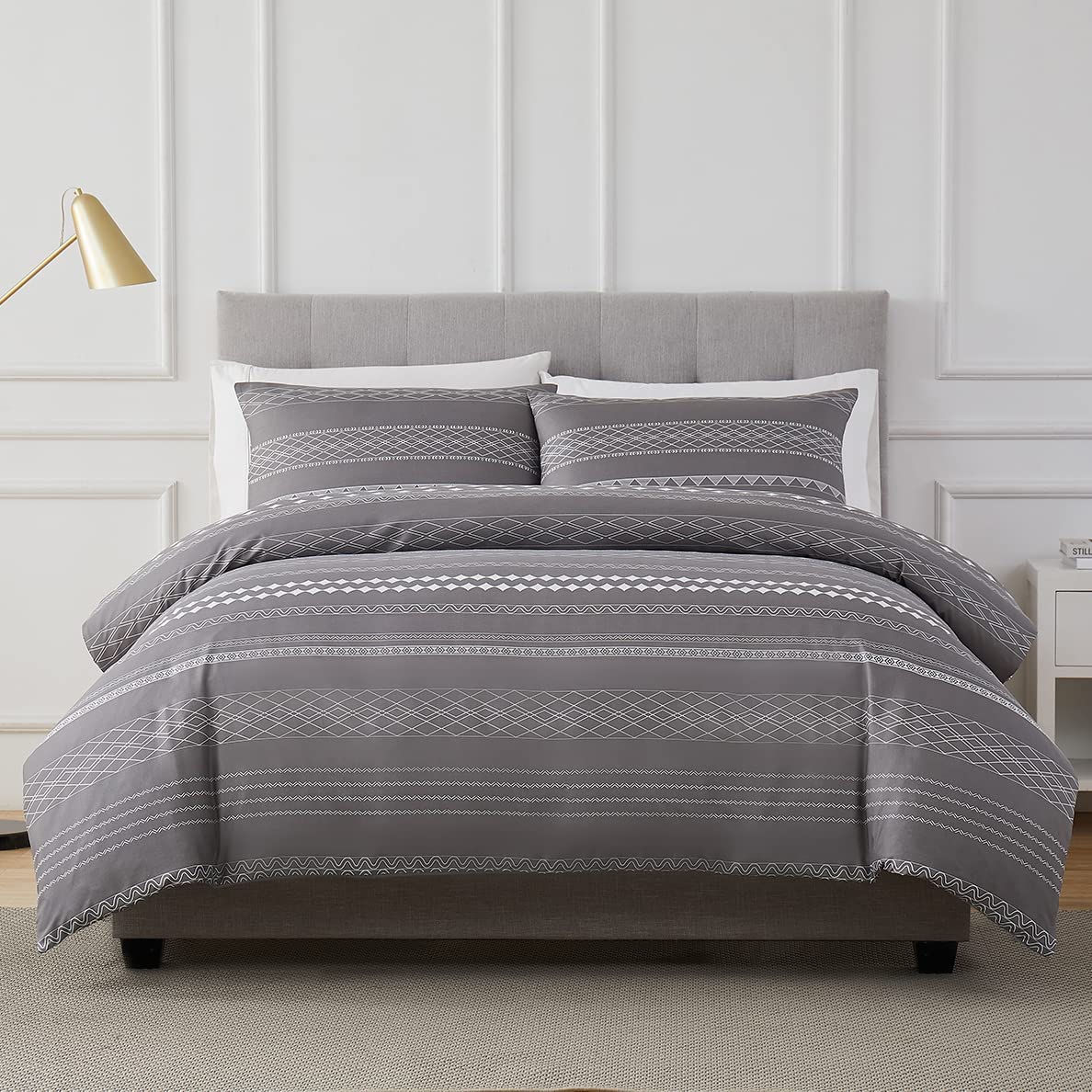 Price:$35.99  King Duvet Cover Lightweight Zipper Closure Double Brushed Microfiber Duvet Cover King Size with Corner Ties Breathable Wrinkle Resistant Easy Care Duvet Cover King with 2 Pillow Shams : Home & Kitchen