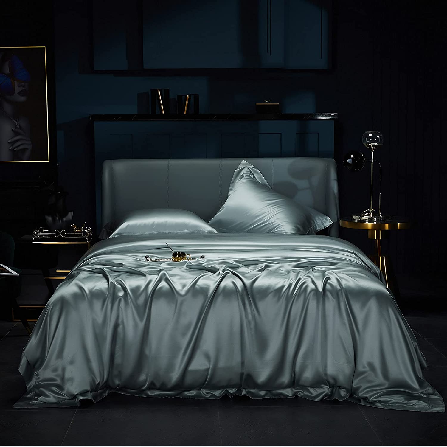 Price:$253.99  MOON 25 Momme Mulberry Silk Duvet/Comforter Cover, 3 Pieces Set Top Grade Mulberry Silk Quilt Cover Luxury Soft Silky with Buttons Closure —1 Duvet Cover and 2 Pillowcase (Water Blue, King) : Home & Kitchen