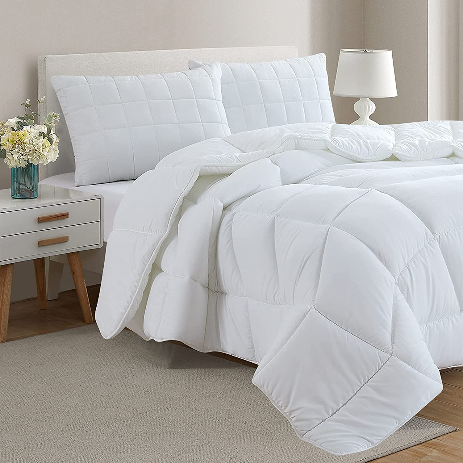 Price:$30.99  Comforter - All Season Down Alternative Quilted Comforter - Queen Duvet Insert with Corner Tabs - Machine Washable - Hypoallergenic, Box-Stitched, - Queen/Full - White : Home & Kitchen