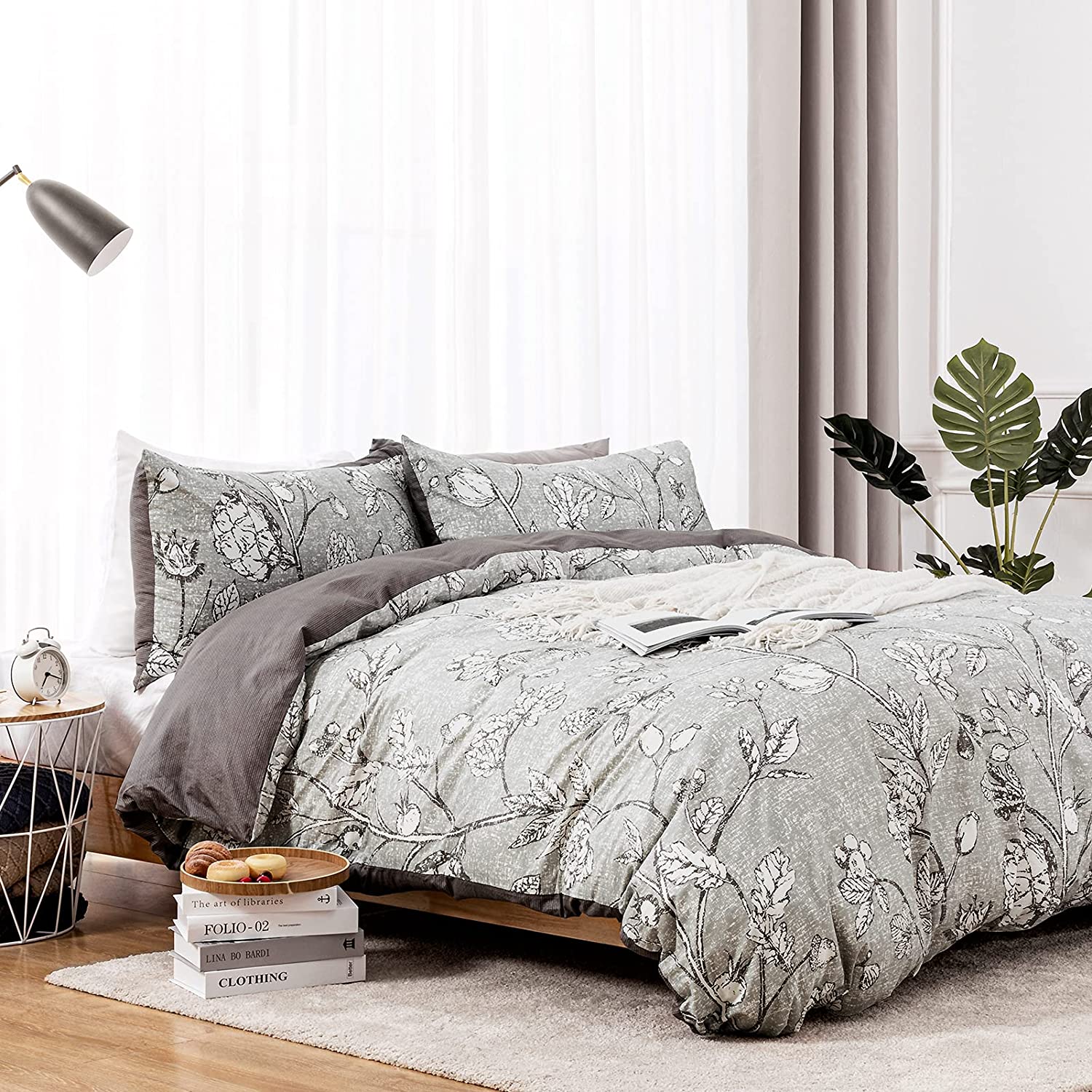 Price:$29.99  100% Cotton Duvet Cover Set 3 Pieces Soft and Breathable Duvet Covers with Zipper and 8 Closures Home Bedding Sets for All-Season Luxury Comforter Cover (1 Duvet Cover + 2 Pillowcases ) : Home & Kitchen