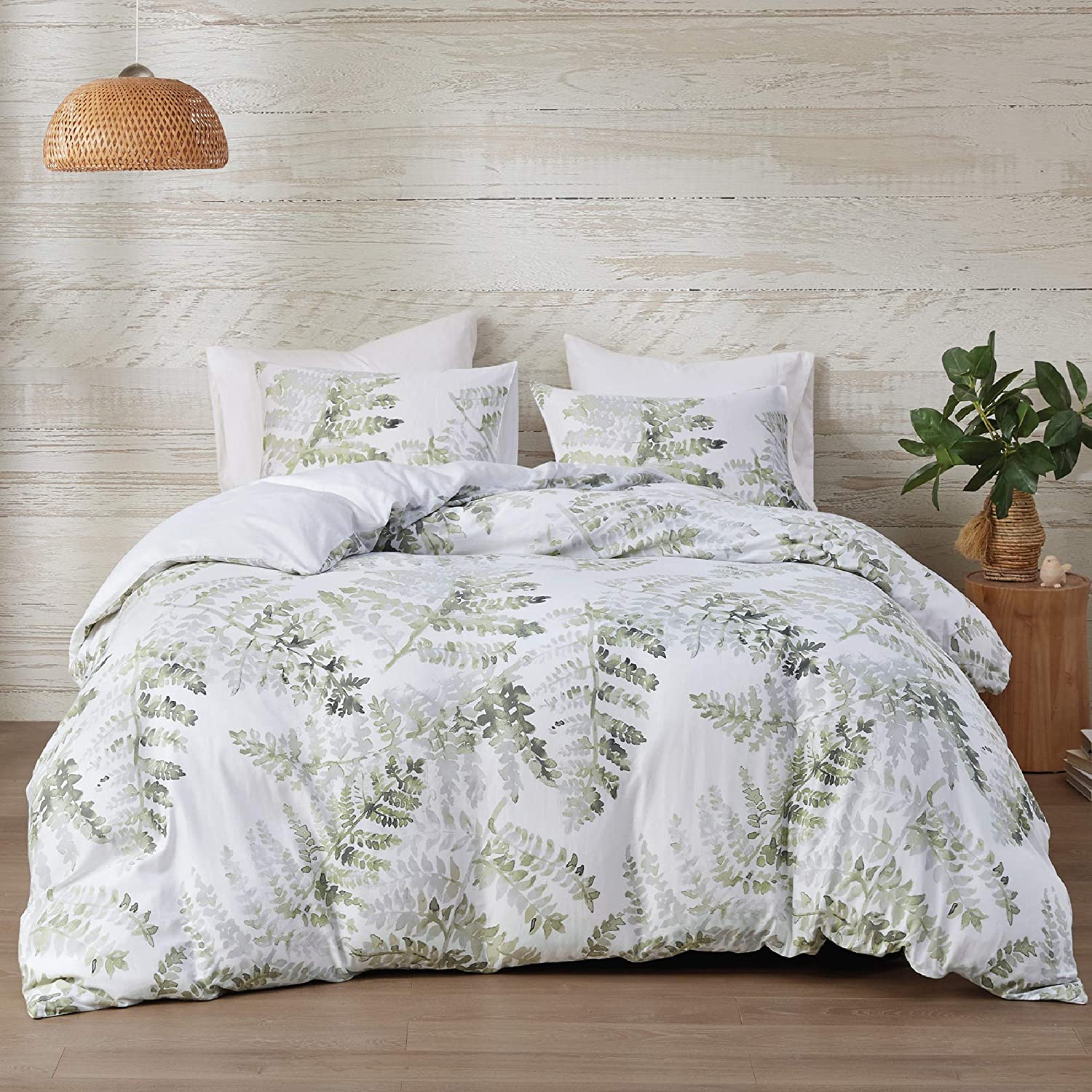 Price:$50.00  DESIGN Reversible 100% Cotton Duvet - Breathable Sateen Comforter Cover, Modern All Season Bedding Set with Sham (Insert Excluded), Judith, Palm Leaf Green King/Cal King(104"x90") : Home & Kitchen