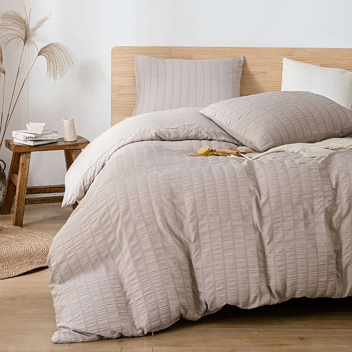 Price:$49.99  Seersucker Duvet Cover King Size (104x90 Inch), 3 Pieces (1 Beige Textured Stripe Duvet Cover + 2 Pillowcases) Soft Washed Microfiber Comforter Cover with Zipper Closure : Home & Kitchen