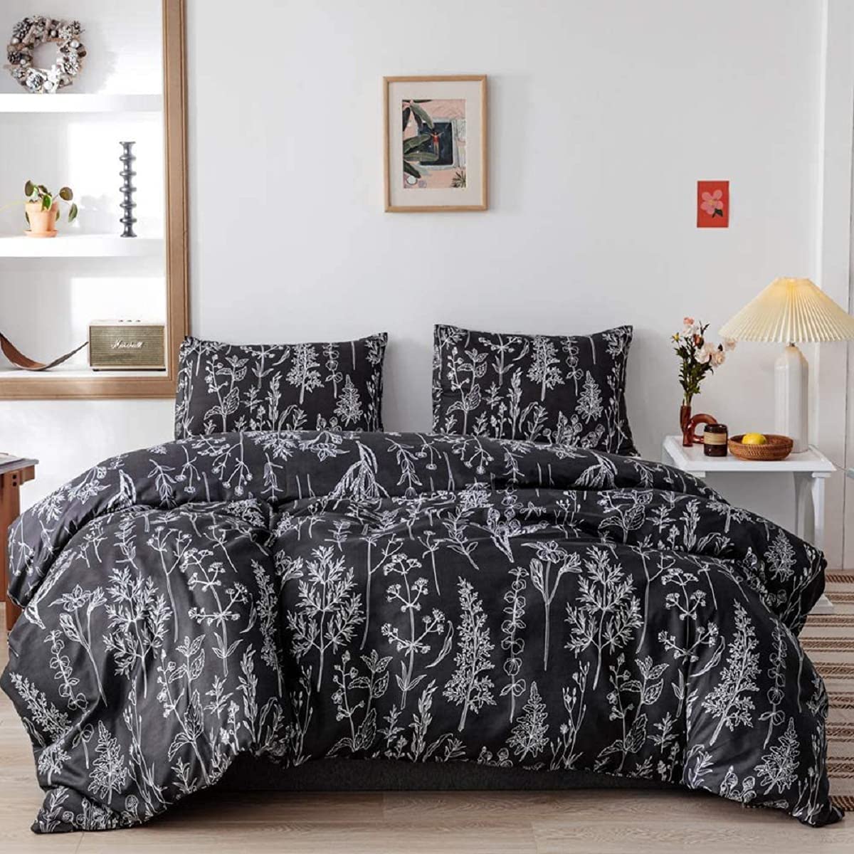 Price:$44.99  3 Piece Full Size Botanical Duvet Cover Black Plant Floral Bedding Set Soft Lightweight Comforter Cover with 2 Pillowcases & Zipper Closure White : Home & Kitchen