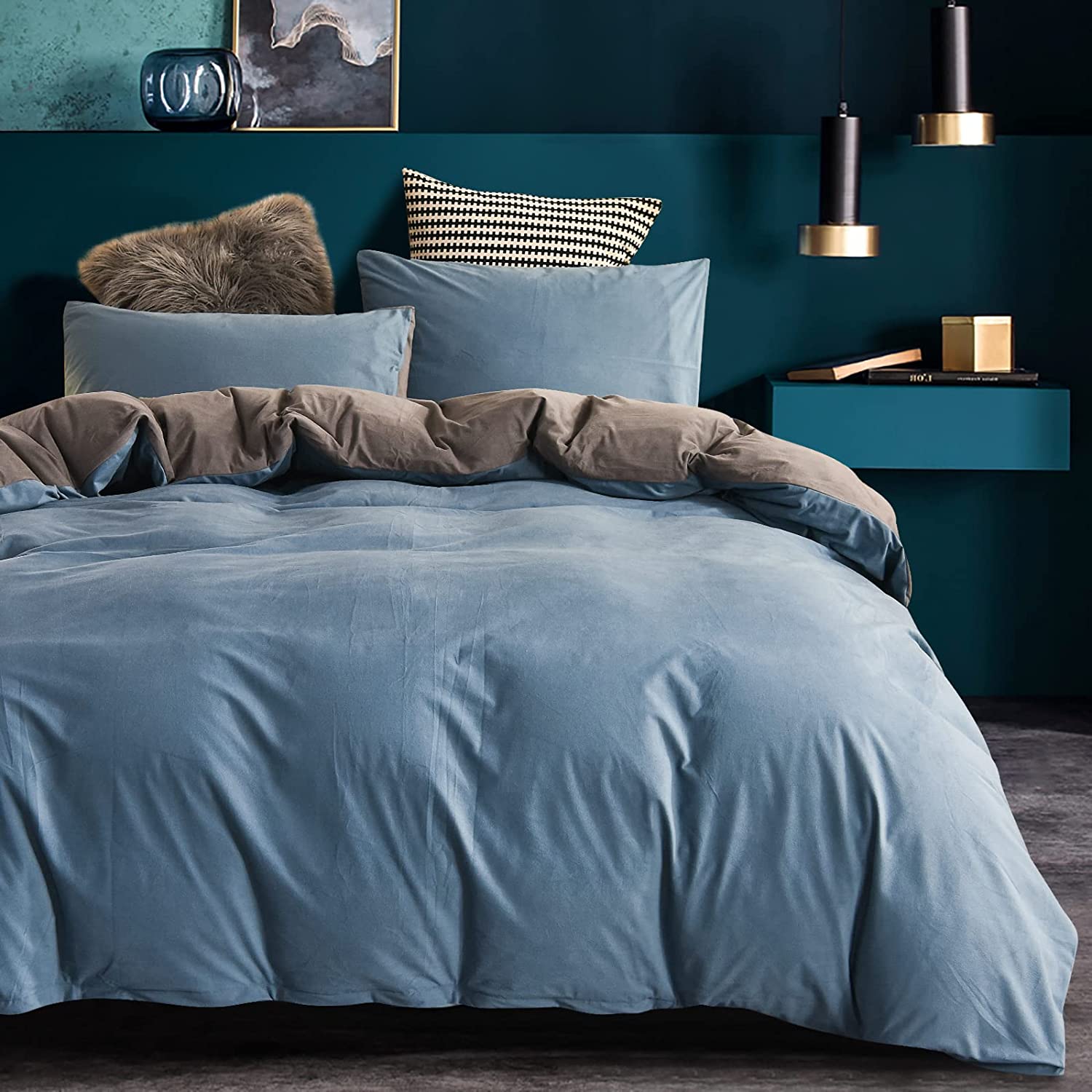 Price:$39.99  Nice Night Luxurious Velvet Duvet Cover Set , Solid Color 3PCS Flannel Comforter Cover Set for ll Season,Super Warm and Heavyweight Bedding Set with Corner Ties, Zippered Closure (Blue, Queen) : Home & Kitchen