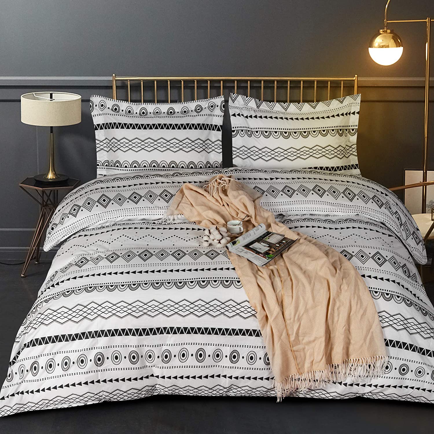 Price:$28.99  Microfiber Queen Duvet Cover Set, 3 Pieces Ultra Soft Bohemia Design Aztec Comforter Cover Set with Zipper Closure and Corner Ties, Black and White : Home & Kitchen