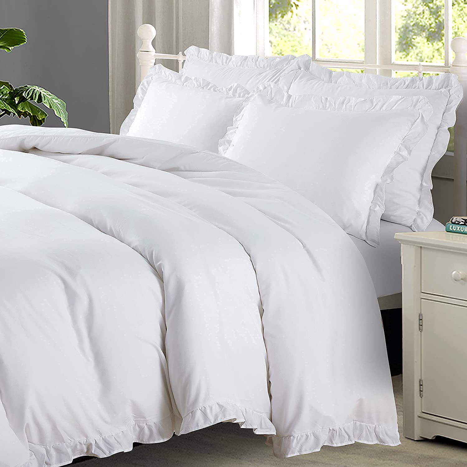 Price:$44.99  5 Pieces White Ruffle Duvet Cover Set, Ultra Soft Microfiber Duvet Cover King Size Set, Bedding Duvet Cover Set with Zipper Closure, 1 Duvet Cover + 4 Pillowcases (White, King) : Everything Else