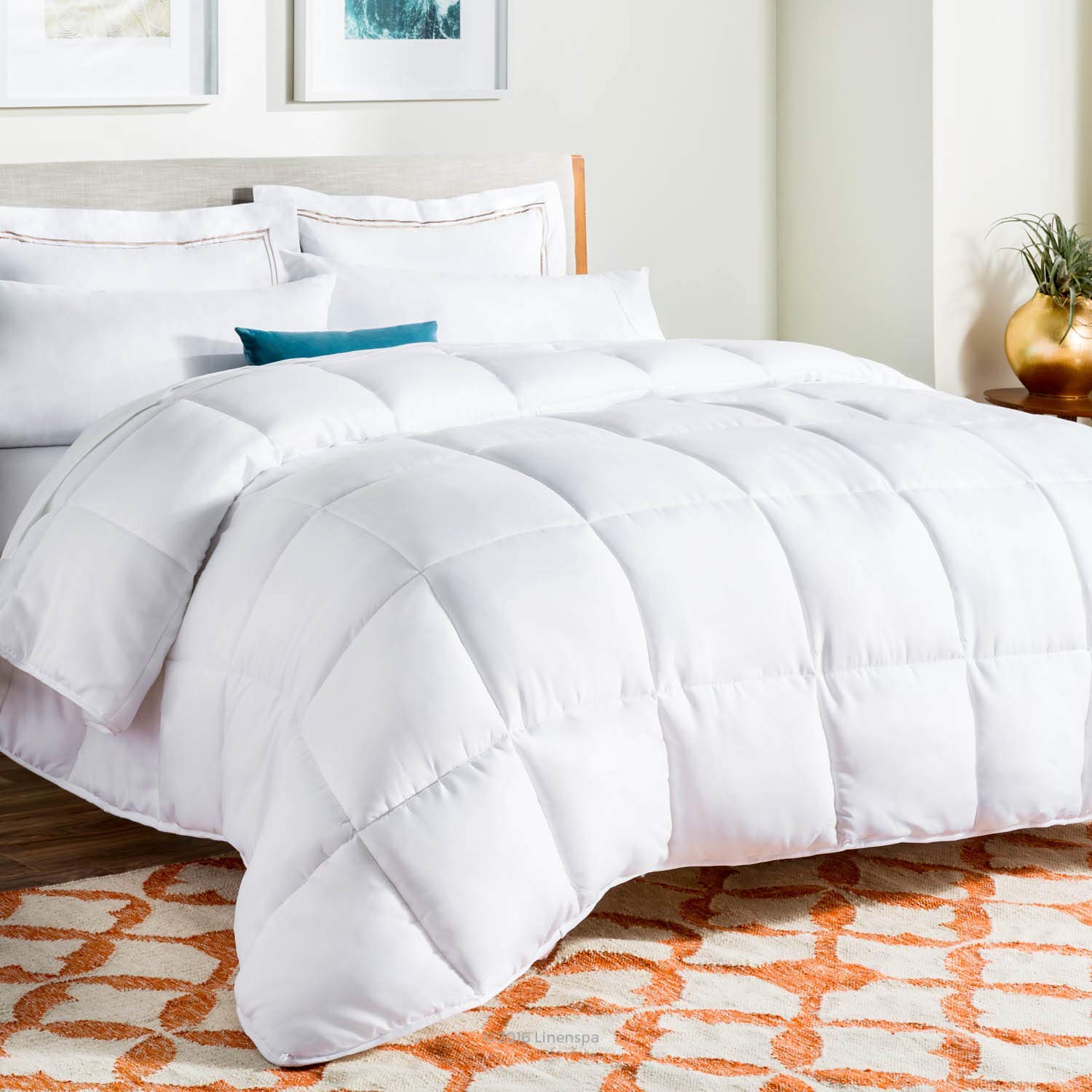 Price:$29.99    Linenspa All-Season White Down Alternative Quilted Comforter - Corner Duvet Tabs - Hypoallergenic - Plush Microfiber Fill - Machine Washable - Duvet Insert or Stand-Alone Comforter - Queen  Home & Kitchen