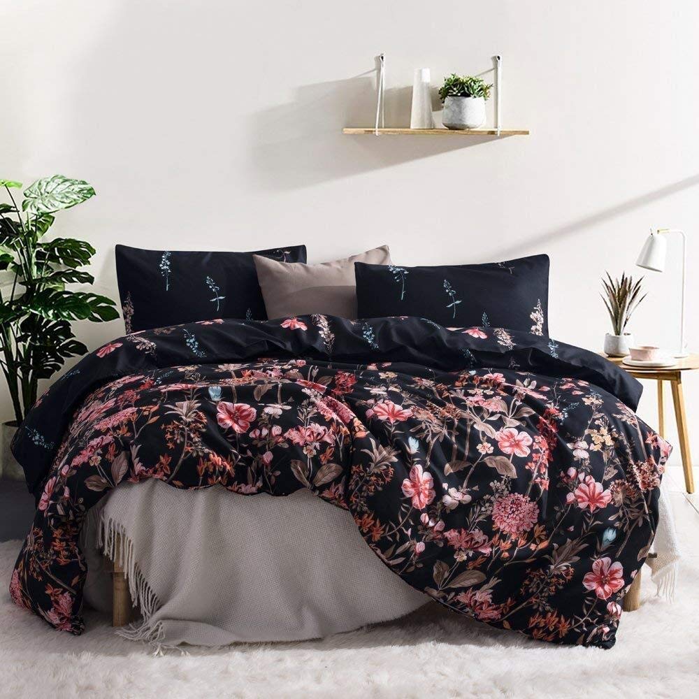 Price:$29.99    Leadtimes Black Duvet Cover Cute Queen Duvet Cover Set Flower Bedding Sets with 90X90 Duvet Cover and 2 Pillowcases(Queen, Style8)  Home & Kitchen