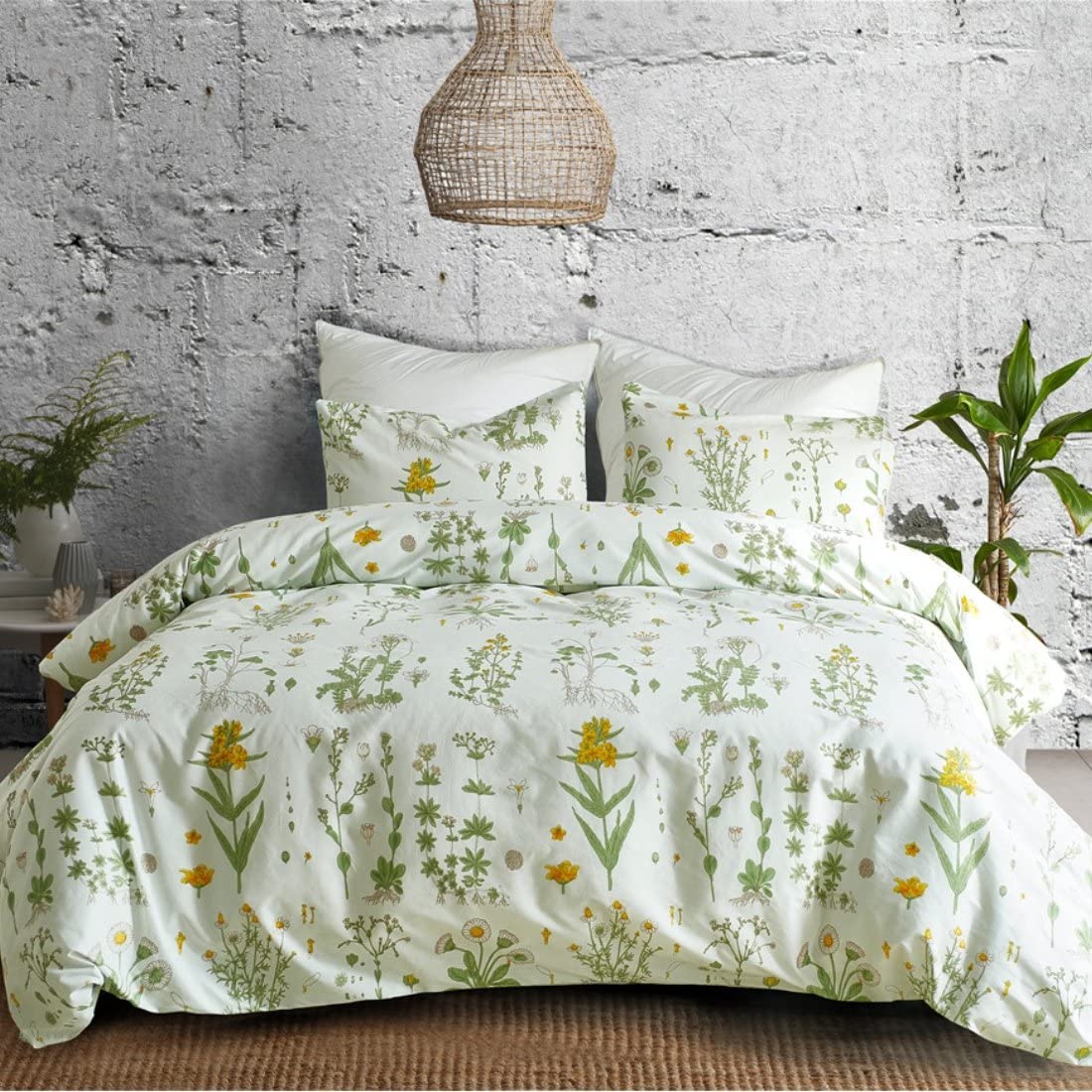 Price:$24.99    3 PCS Botanical Duvet Cover Set, Modern Flowers Printed Boho Comforter Cover Bedding Sets with Zipper Ties  Home & Kitchen