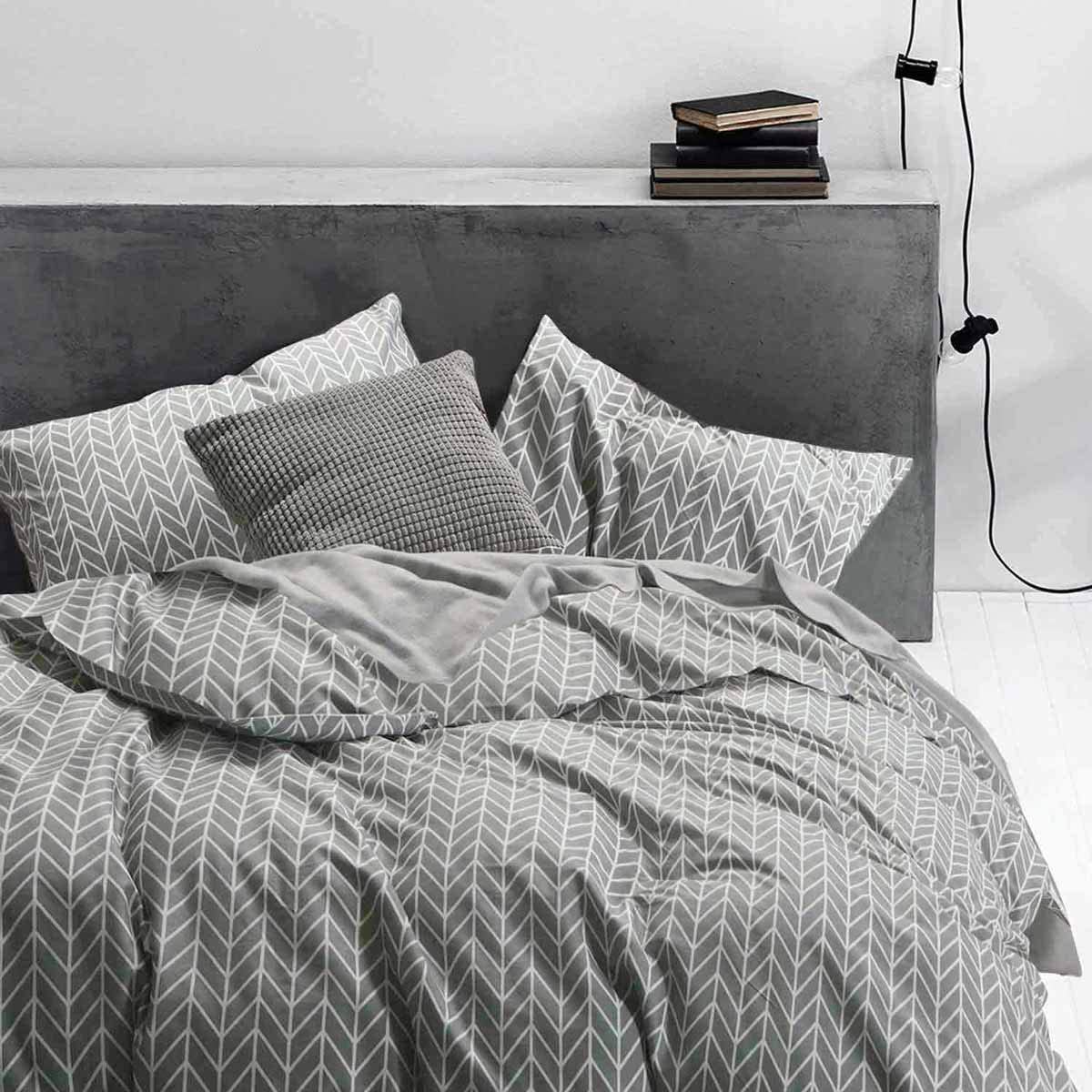 Price:$28.99    NANKO Queen Duvet Cover Set 3pc (90x90) Grey Wheat Olive Gray Chevron Geometric Pattern Printed on Olive Microfiber Down Comforter Quilt Bedding Cover with Zip Ties - Modern for Men and Women Teen  Home & Kitchen