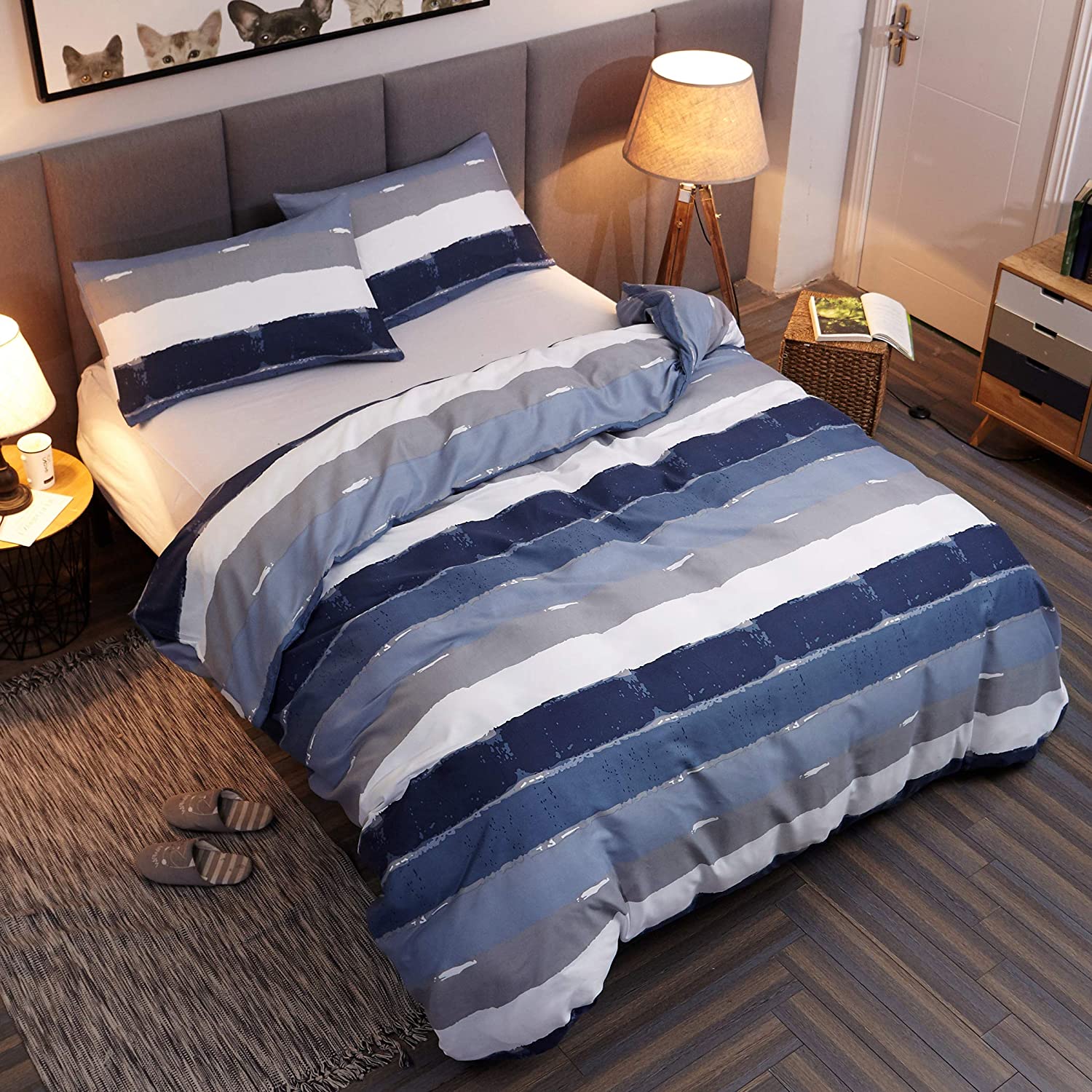 Price:$26.90    LAMEJOR Duvet Cover Set Queen Size Gradient Blue Striped Splicing Pattern Luxury Soft Bedding Set Comforter Cover (1 Duvet Cover+2 Pillowcases) Bule/White  Home & Kitchen