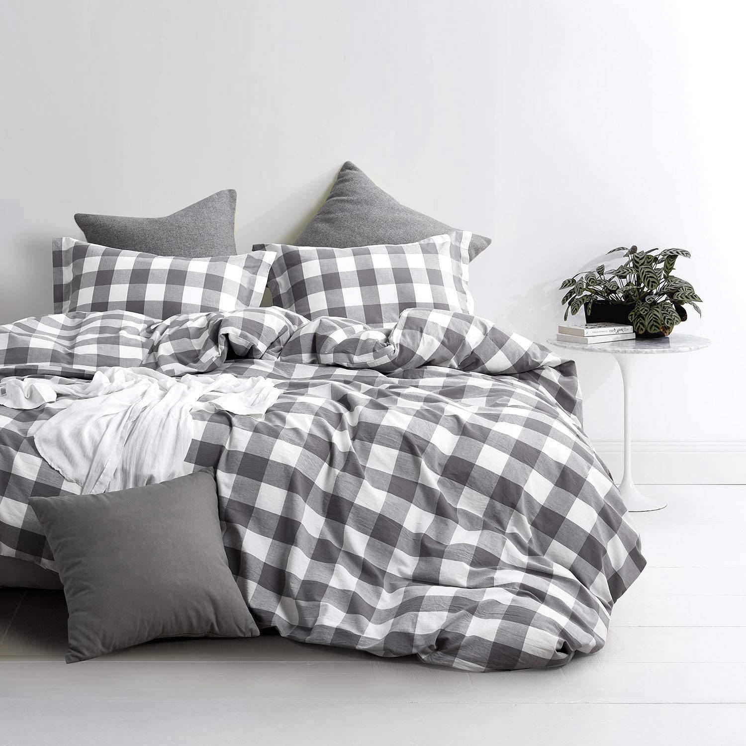 Price:$42.99    Lurson Buffalo Plaid Duvet Cover King Set Grey and White Buffalo Check Gingham Geometric Bedding Set Soft Microfiber Modern Checker Plaid Reversible Duvet Cover for Women Men (3pcs,RAJL,K)  Home & Kitchen