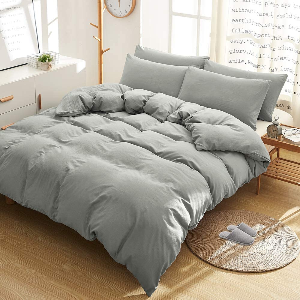 Price:$33.99    BOBforyou 3 Pieces Duvet Cover King,Stone Washed Yarn Dyed Microfiber Duvet Cover Set,Ultra Soft and Easy Care,Simple Style Bedding Set (Gray, King)  Home & Kitchen