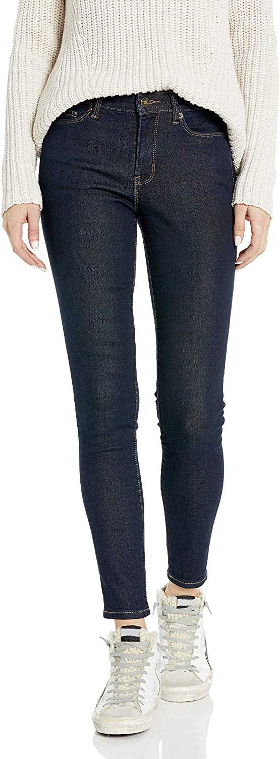 Price:$18.22    Amazon Brand - Goodthreads Women's Mid-Rise Skinny Jean, Pure Indigo 27 Regular  Clothing