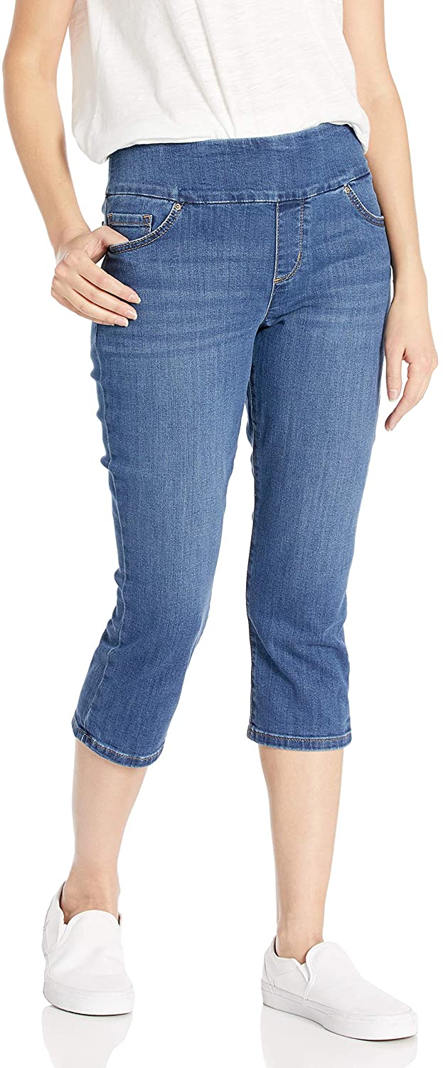 Price:$24.99    LEE Women's Petite Sculpting Pull on Capri Jean  Clothing