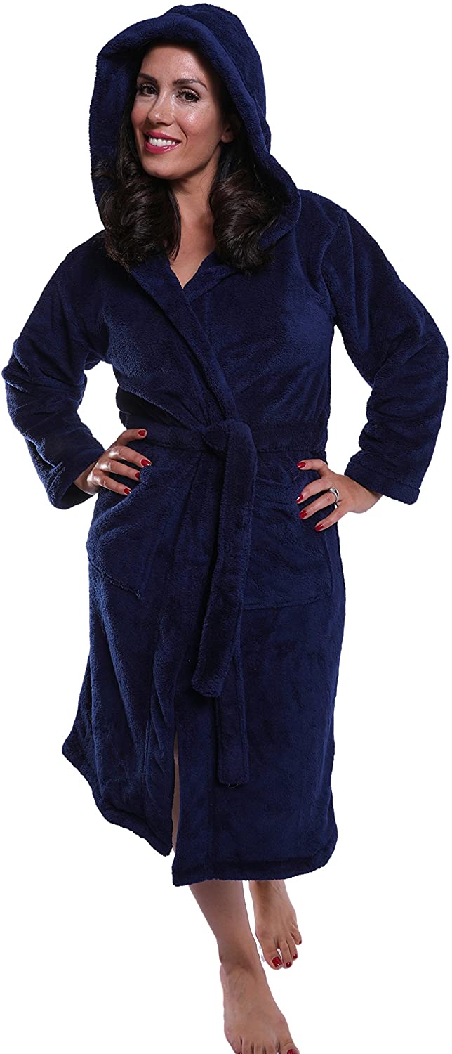 Price:$24.99 Bagno Milano Womens Wellsoft Microplush Bathrobe – Machine-Washable & Dryable at Amazon Women’s Clothing store