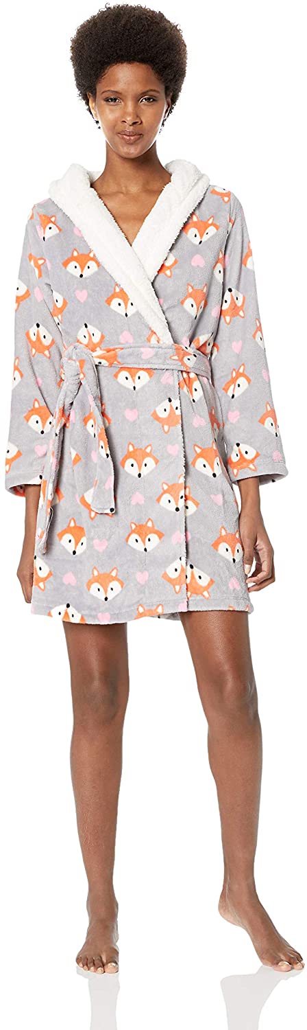 Price:$13.32 Saint Eve Women's Hooded Chenielle Robe at Amazon Women’s Clothing store