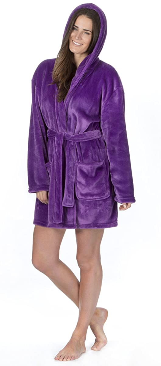 Price:$32.99 Ladies Plus Size Night Gown (Sizes 2XL-4XL) Luxury Flannel Fleece Robe at Amazon Women’s Clothing store