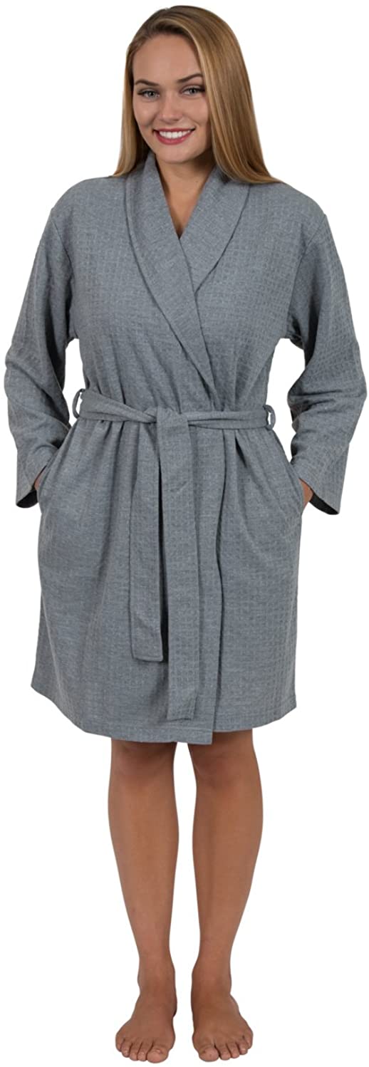 Price:$21.97 Women's Houndstooth Shawl-Collar Short Robe Travel Robe (Large, Slate Gray) at Amazon Women’s Clothing store