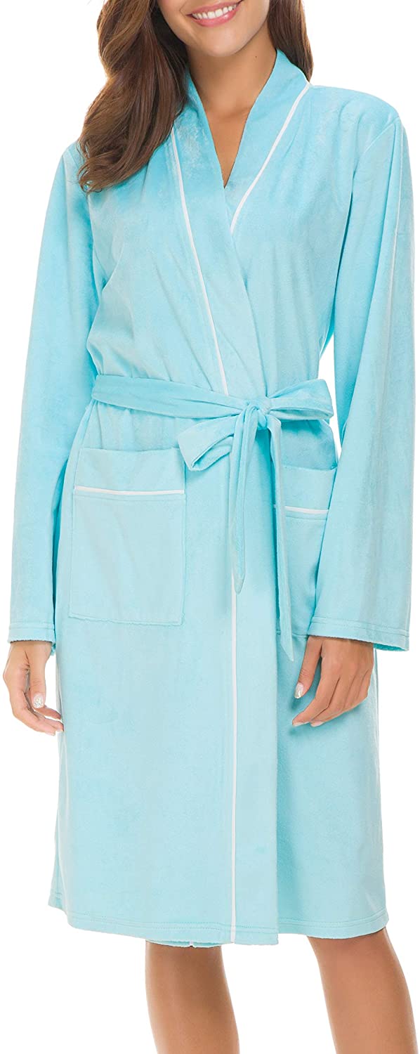 Price:$15.98 Invug Women Kimono Bathrobe Soft Flannel Sleepwear Fleece Spa Robes with Pockets Blue S at Amazon Women’s Clothing store