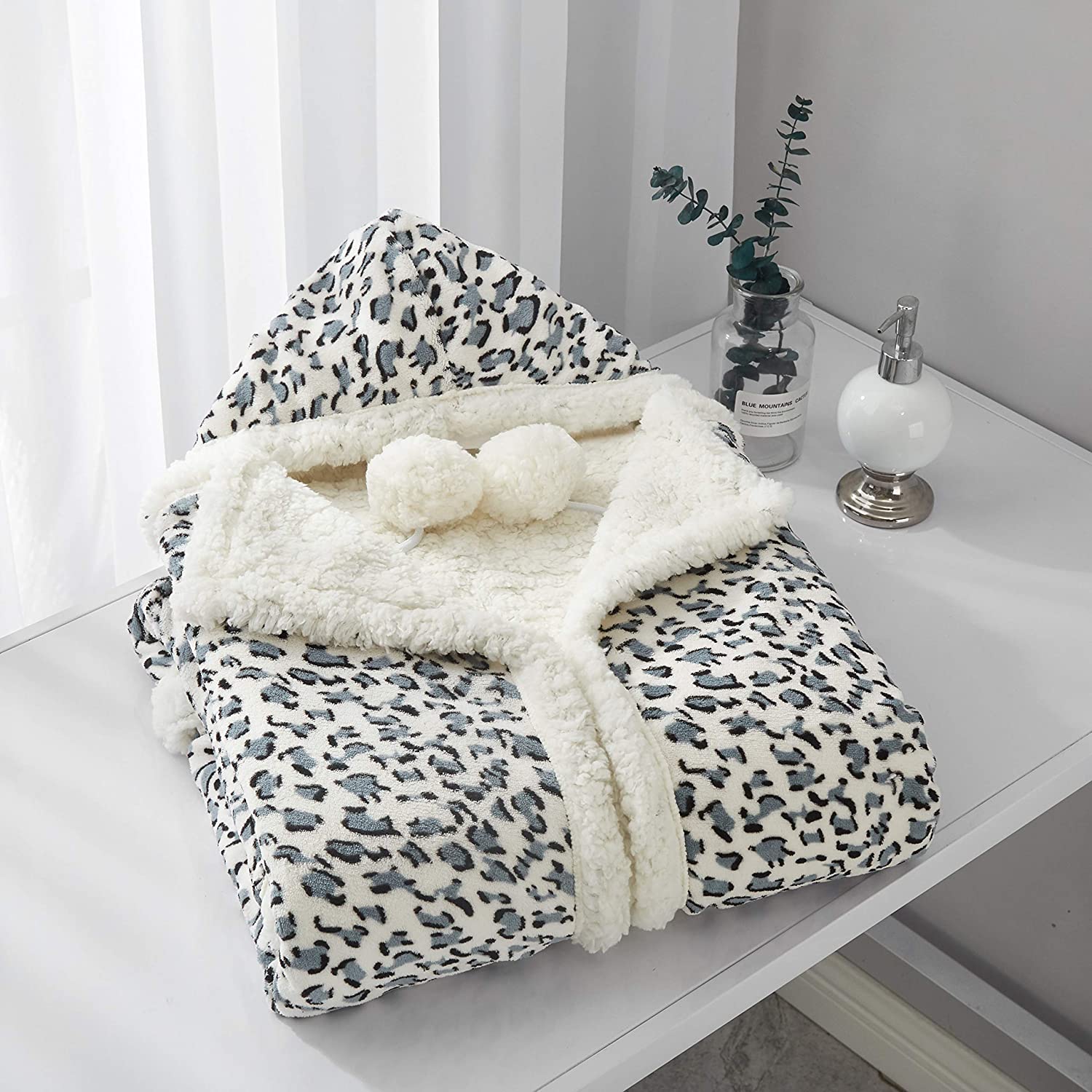 Price:$35.97    Chic Home Leopard Snuggle Hoodie Spot Animal Print Robe Cozy Super Soft Ultra Plush Micromink Sherpa Lined Wearable Blanket with 2 Pockets Hood Button Closure, 51x71, Grey  Clothing