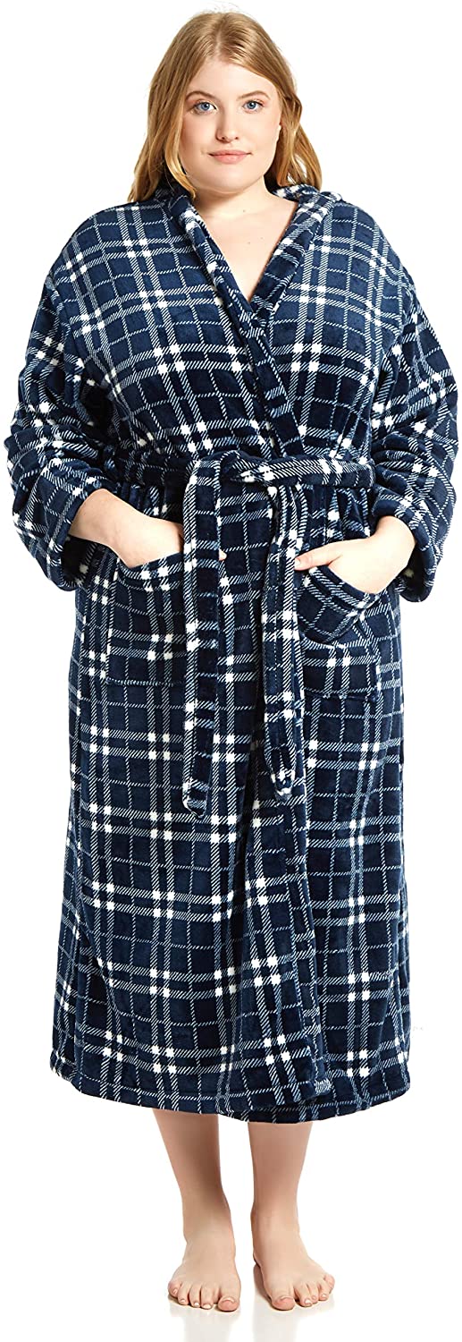 Price:$25.99 Jovannie Womens Plus Size Fleece Robe Warm Super Soft Full Length Bathrobe with Hood (Blue Plaid, 1X/2X) at Amazon Women’s Clothing store