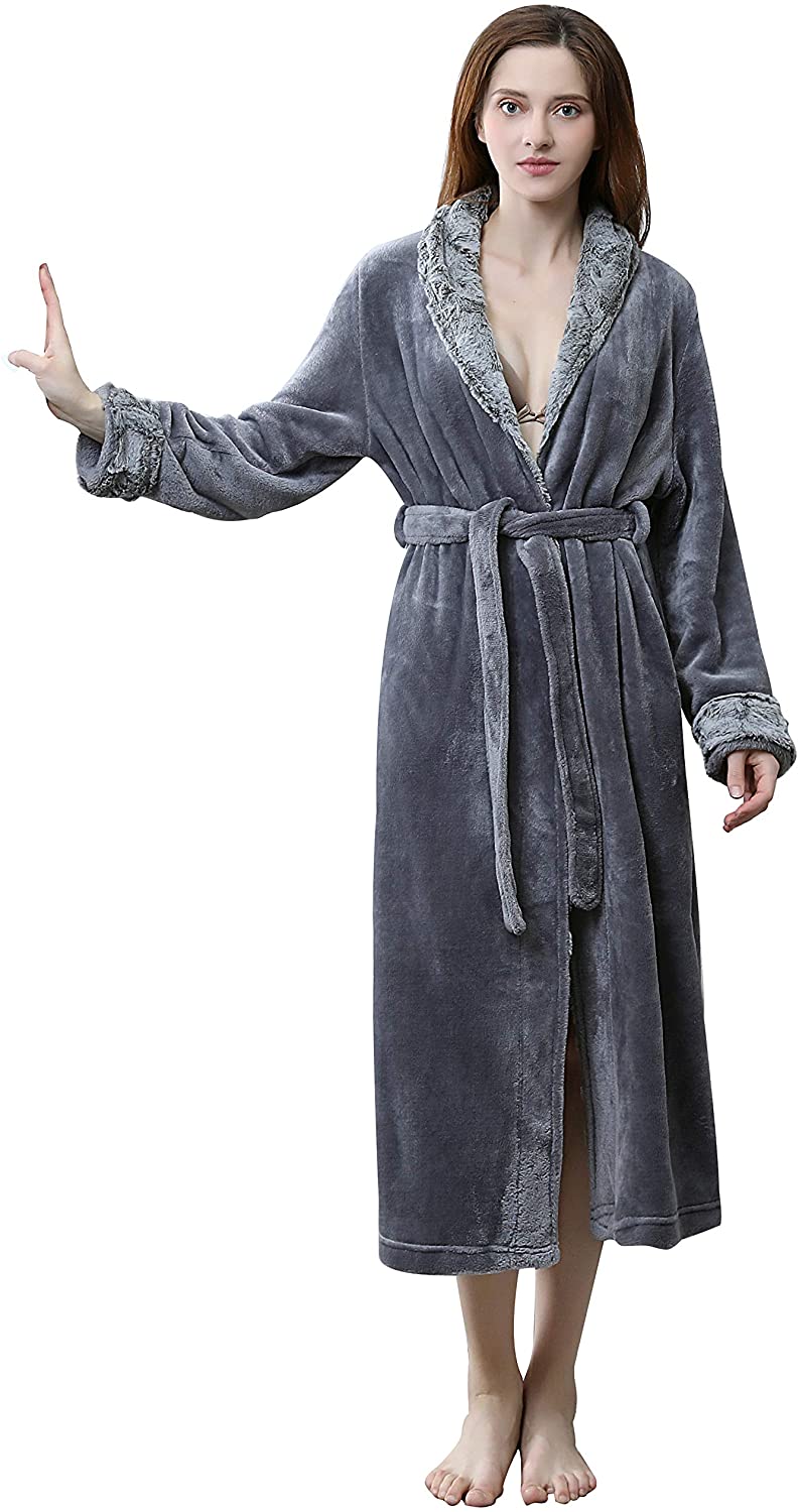 Price:$27.99 SEEU Women's Fleece Bathrobe Warm Robe with Pockets at Amazon Women’s Clothing store