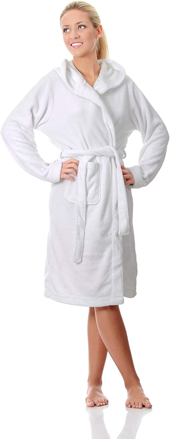 Price:$29.00 Plush Robe One Size Fits Most Soft Comfortable Warm Spa Lightweight Unisex Wrapped in Bow (White) at Amazon Women’s Clothing store