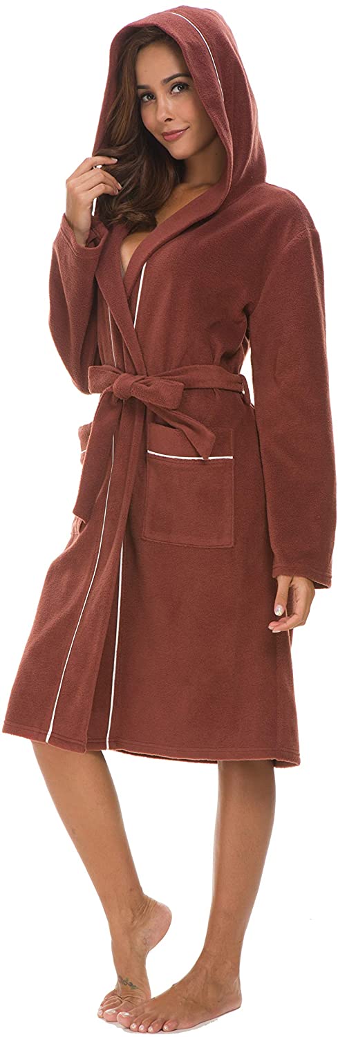 Price:$12.99 Kiddom Women Pajamas Robe Bathrobe Spa Trim Fleece Loungewear Long Kimono Sleepwear with Pockets at Amazon Women’s Clothing store
