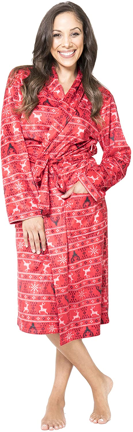 Price:$21.05 INTIMO Womens Bathrobe Famjammies Deer Fair Isle Fleece Robe at Amazon Women’s Clothing store