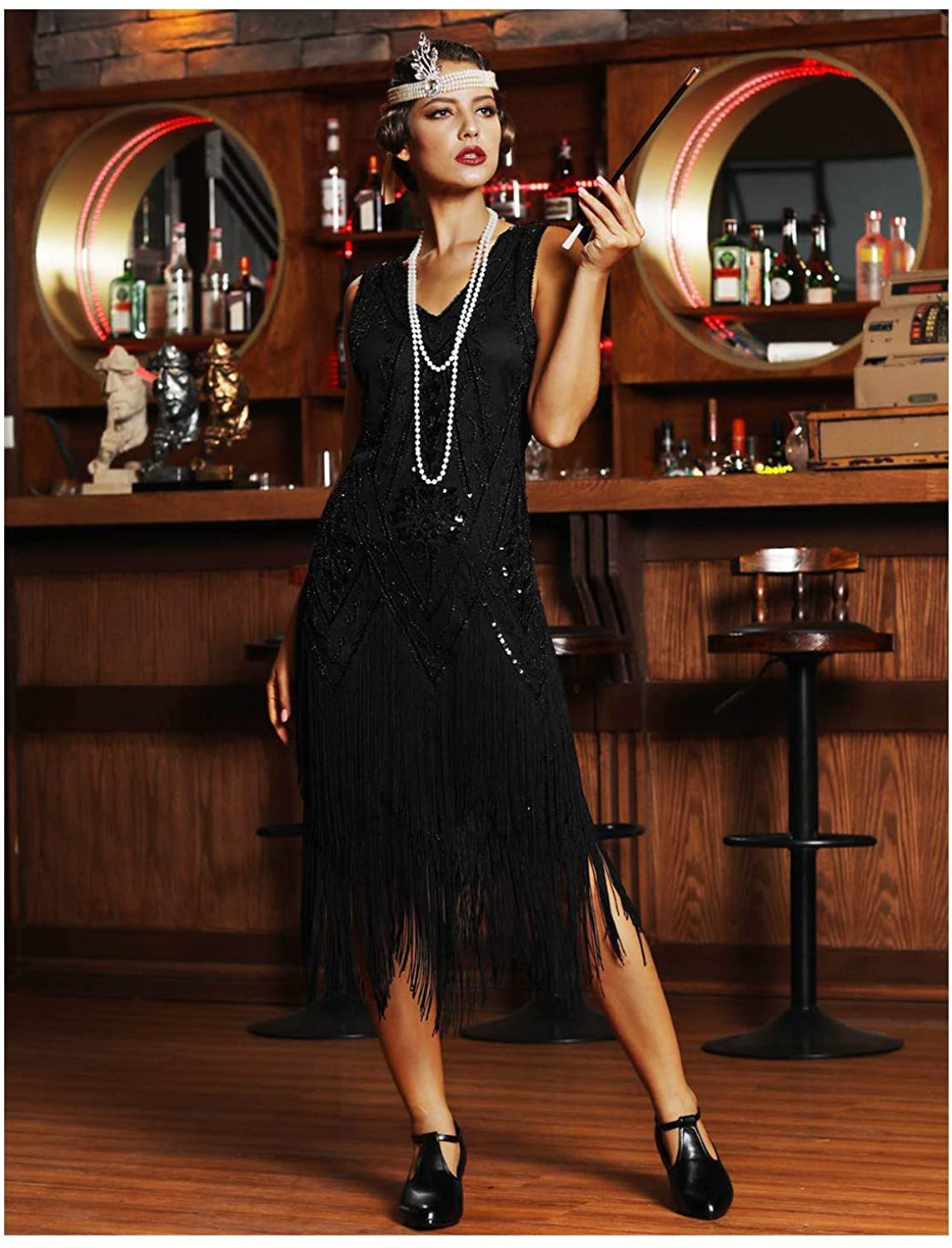 Price:$29.99 PrettyGuide Women's 1920s Flapper Dress Vintage Swing Fringed Gatsby Roaring 20s Dress at Amazon Women’s Clothing store