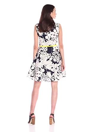 Price:$38.04    Julian Taylor Women's Floral Printed Sleeveless Shirt Dress  Clothing