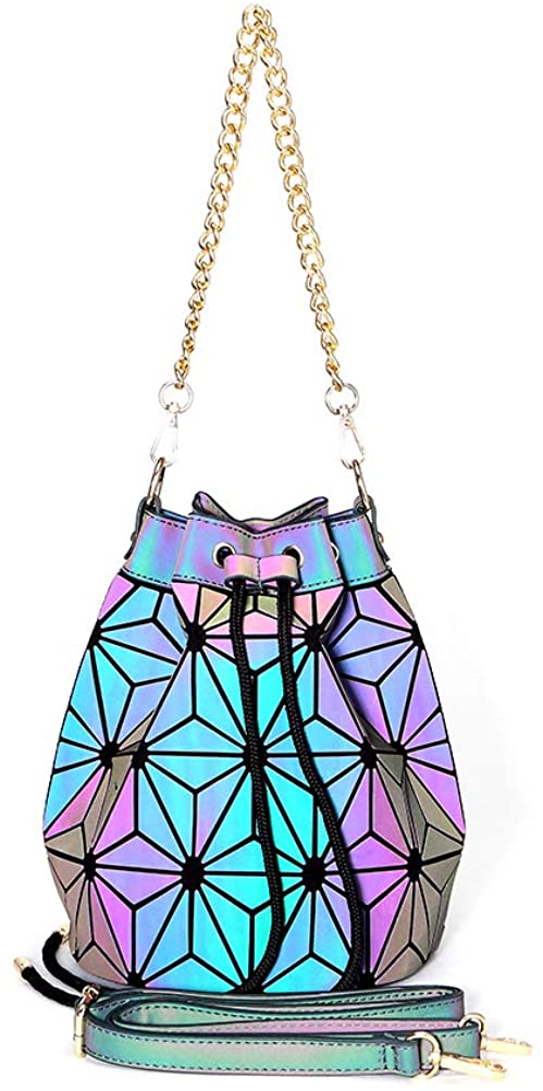 Price:$25.99    Geometric Luminous Purses Handbags Holographic Crossbody Shoulder Bag (Chain)  Clothing