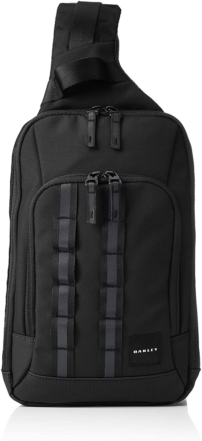 Price:$89.99    Oakley Utility One Shoulder Bag Blackout One Size  Clothing